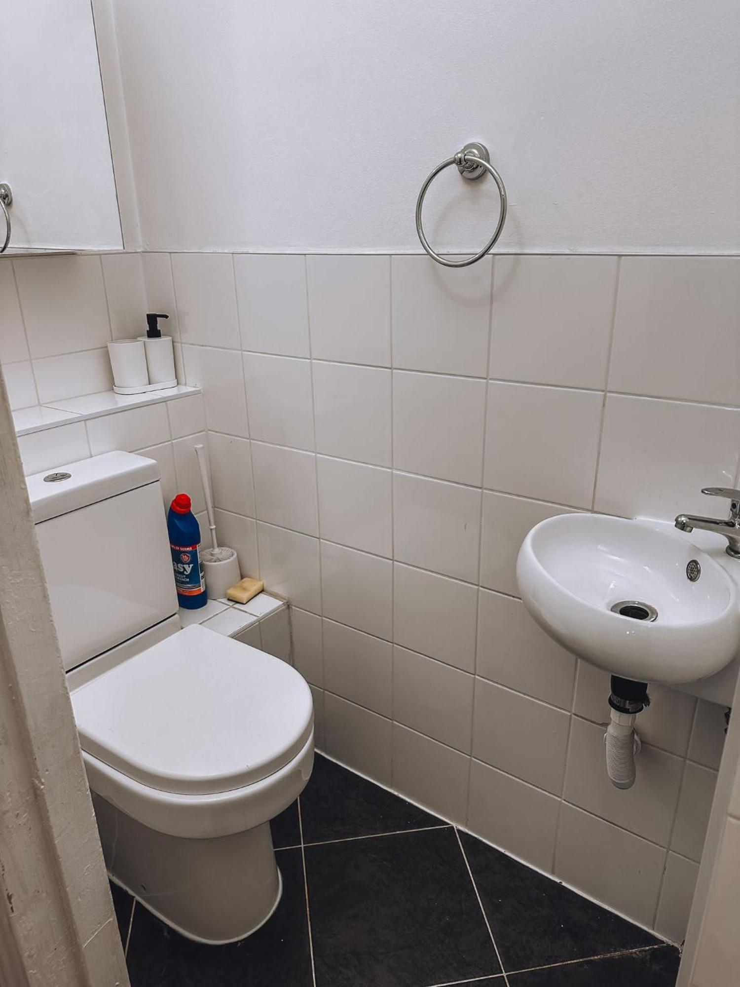 Cosy 2 Bedroom Apartment In Swiss Cottage. Лондон Экстерьер фото